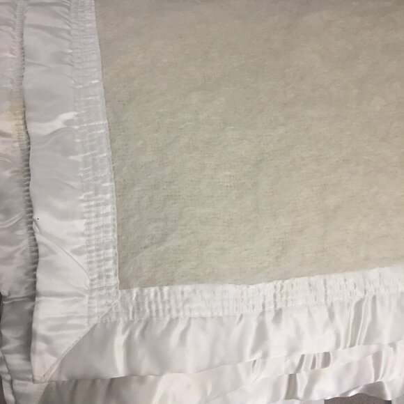 King Blanket Pure Mohair Pile Ivory Rare ST. ALBANS Australia $900USD Never Used - Picture 11 of 12